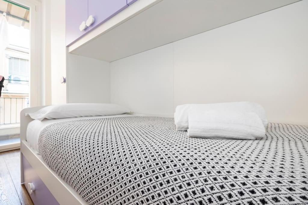 Stylish Apartment Rome Air Conditionig Wifi Tv 50 Metro 4 Minutes Away エクステリア 写真